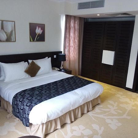 Hotel Golden Tulip Ibadan Exterior foto
