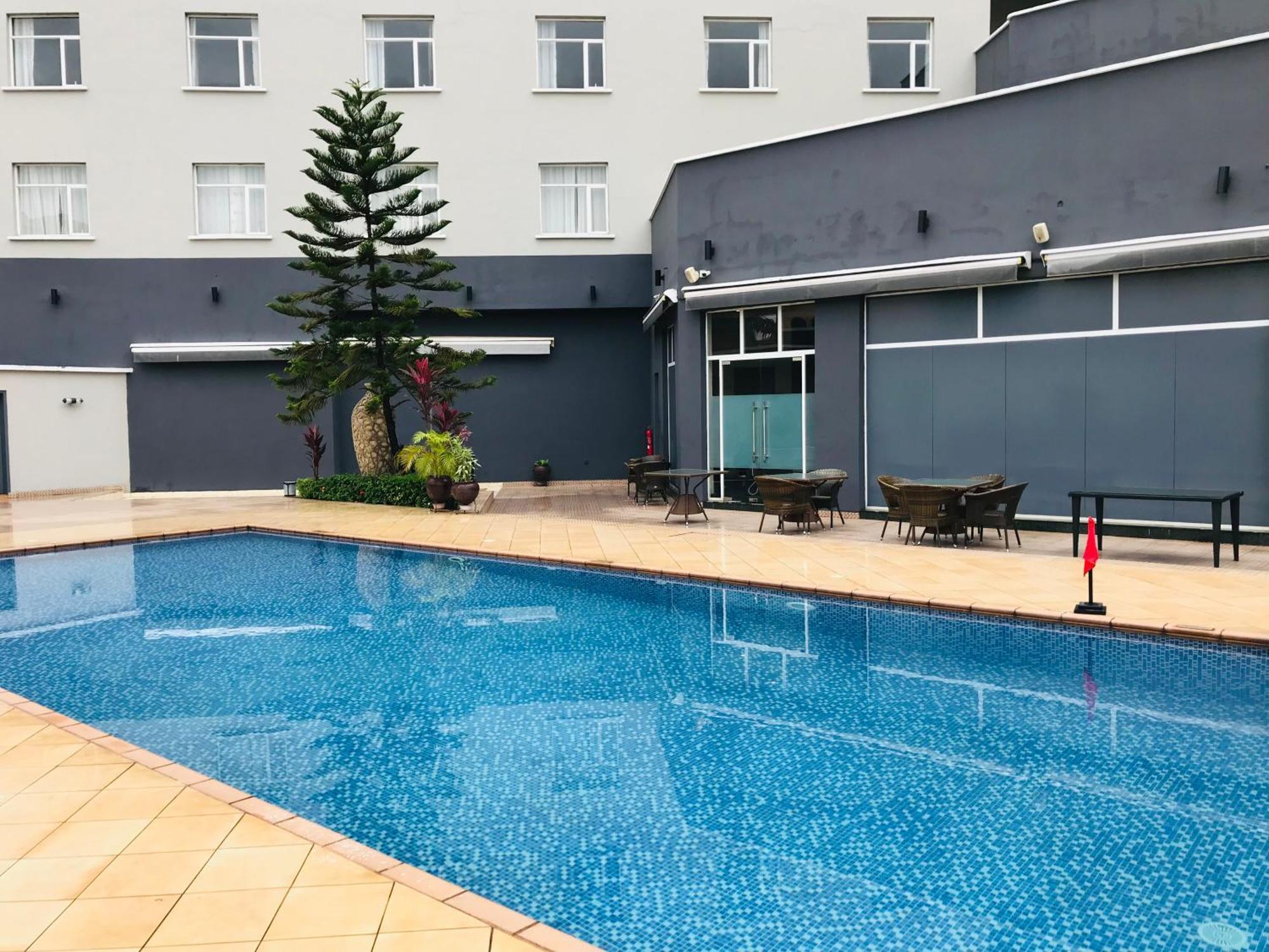 Hotel Golden Tulip Ibadan Exterior foto