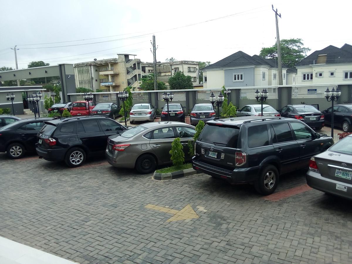 Hotel Golden Tulip Ibadan Exterior foto